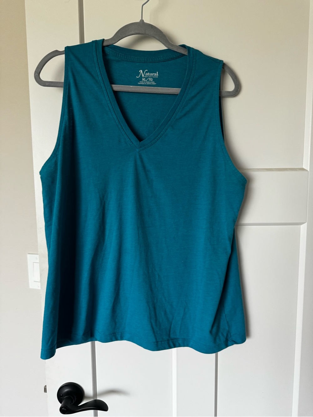 Natural Reflections Teal V-Neck Sleeveless Tank Top